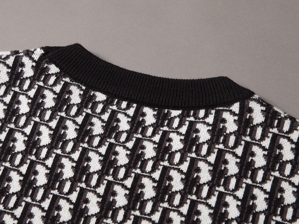 ブランドセーター着用イメージ